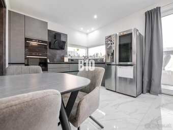 Nová ponuka- Branč- 670 m2- Novostavba- 3i dom - 6