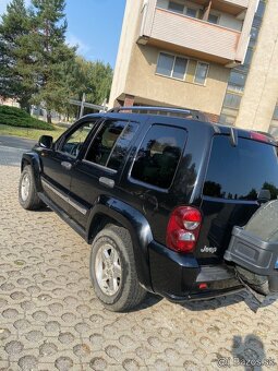 Jeep cherokee kj liberty - 6