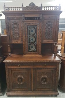 Starožitný nabytok - 6