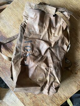 Stará vojenská dekontaminačná súprava - 6