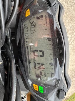 Suzuki GSX S 750 - 6