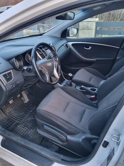 HYUNDAI i30 combi, 1,6 CRDi, 81 kW, r. 2014 - 6