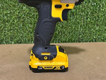 Dewalt DCF815 rázový uťahovák - 6