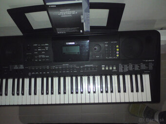 Klavír Yamaha E 453 - 6