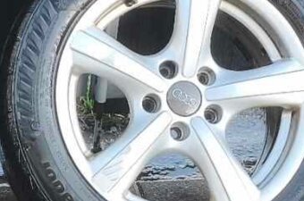 Elektróny 16” - originál Audi A4 - 6