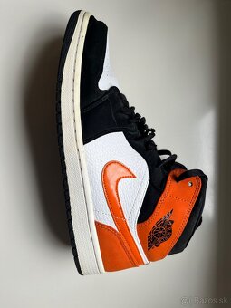 Nike Air Jordan 1 Mid - 6