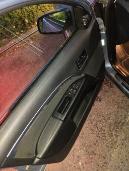 Predávam Ford Mondeo MK 3. - 6