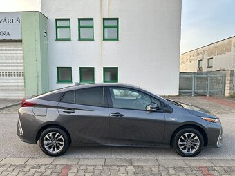 Toyota Prius 1.8 Plug-in Hybrid - 6