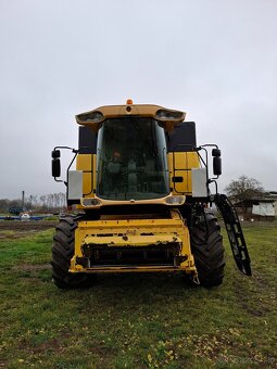 Predám kombajn New Holland CS 660 - 6