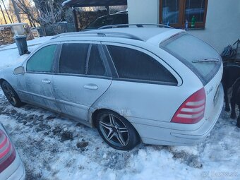 Predám Mercedes C - 6