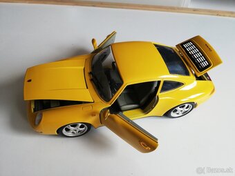 1:18 Porsche 911 Bburago - 6