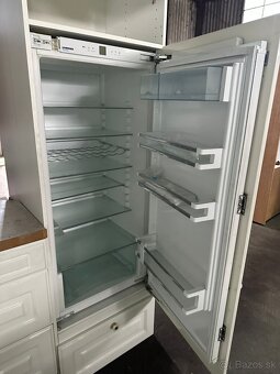 Moderná kuchynská linka so spotrebičmi - 6