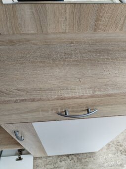 Predsieňová stena - 6