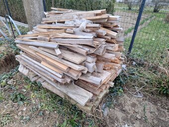 Drevo _ trámy a odrezky - 6