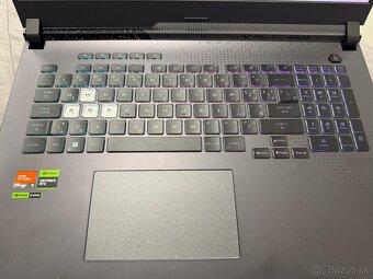 ASUS ROG STRIX G17 - 6