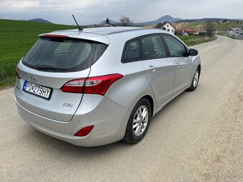 Hyundai i30 1.6crdi - 6
