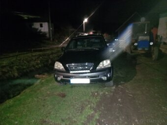 Kia Sorento 2.5 crdi - 6