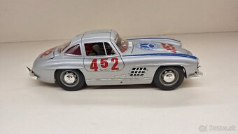 1:18 MERCEDES-BENZ 300SL No. 452 - 6