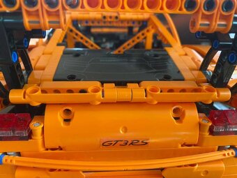 LEGO TECHNIC 42056 Porsche 911 GT3 RS - Z VÝSTAVKY - 6