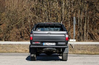 Toyota Hilux 2.5 D-4D Double Cab 4x4 - 6