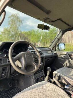 Mitsubishi Pajero Young II 2.5tdi 4x4 - 6