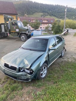 Rozpredam na nahradne diely octaviu 1 - 6