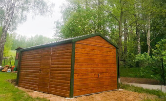 Plechová garáž 3×5, dvere, imitácia dreva, strecha dvojspád - 6