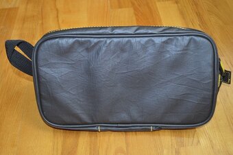 predam - panska kozmeticka tasticka Camel Trophy - 6