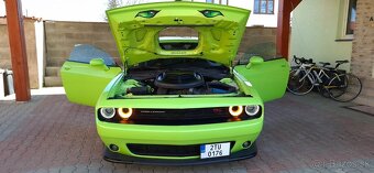 Dodge Challenger R/T 6.4 V8 SHAKER 392 Scat Pack Manuál - 6