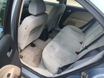 Predám mondeo - 6