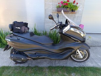 Piaggio X10 125cm - 6