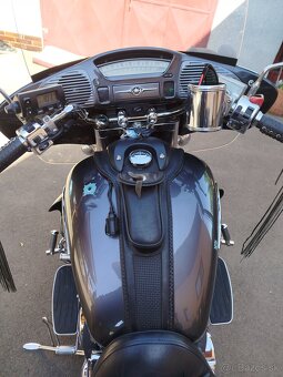 YAMAHA XVZ 1300 VENTURE - 6