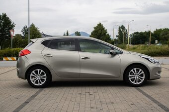 Kia Ceed 1,6 GDI FIFA EDITION - 6