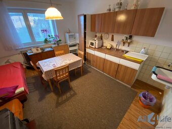 Rodinný dom v Ratnovciach na rekonštrukciu, 413 m² pozemok - 6