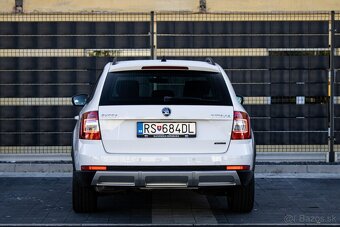 Škoda Octavia Combi SCOUT 3 facelift 2.0 TDI DSG 4x4 - 6