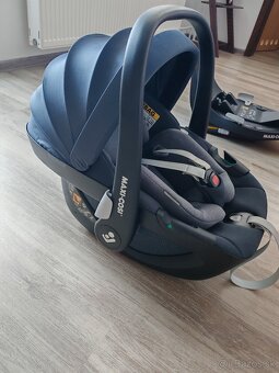 Autosedačka/vajíčko Maxi Cosi Pebble 360 aj so základňou - 6