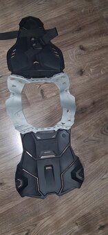 Enduro prilba + enduro chránič - 6