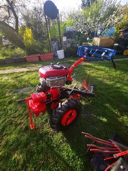 Predaj aj po jednom súčasti viď. fotky. - 6