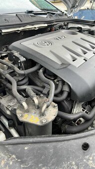 Passat 2.0tdi B7 Rozpredám na ND. - 6