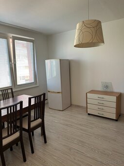 Nové Zámky - 1 izbový byt na prenájom na ul.Letomostie - 6