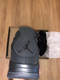 Nike Air Jordan 4 'Black Cat' - 6