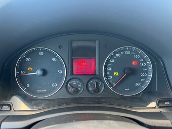 Na predaj Volkswagen Golf 1.9 TDI Trendline DSG - 6