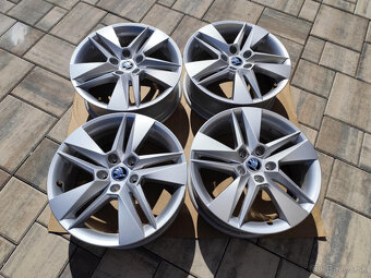 5x112 r17 ET41 x 6,5J elektróny originál ŠKODA - 6