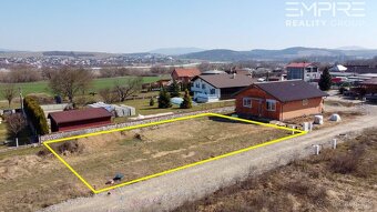 Na predaj slnečný stavebný pozemok s možnosťou výstavby - Hr - 6