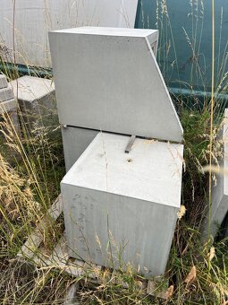 Betonove kvetinace | 15€/KS | 120-180kg - BEZ dopravy - 6