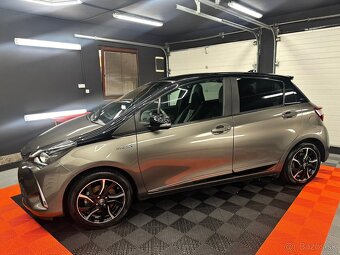 Toyota Yaris hybrid - 6