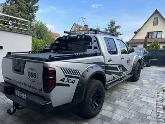 Hliníkovú roleta korby Nissan Navara D23, D40 - 6