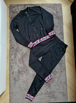 NOVE Guess biela a cierna teplakova suprava XS, XS/S - 6