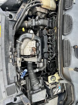 Predám náhradné diely na Ford C-max 1,6tdci - 6