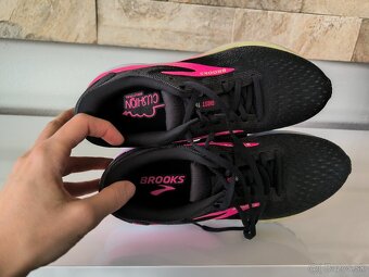 BROOKS GHOST 16 Pôvodná cena: 149,90EUR Bežecké Tenisky - 6